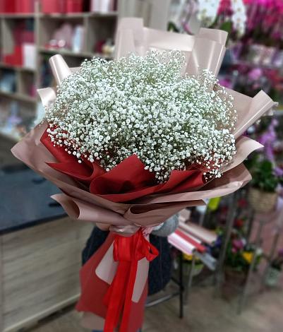 Букет цветов из: Гипсофила в Поселок Кузяевского фарфорового завода