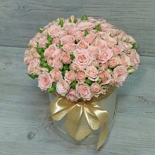 Цветочная композиция из Розы в шляпной коробке #REPLACE_PRED# Поселок Кузяевского фарфорового завода