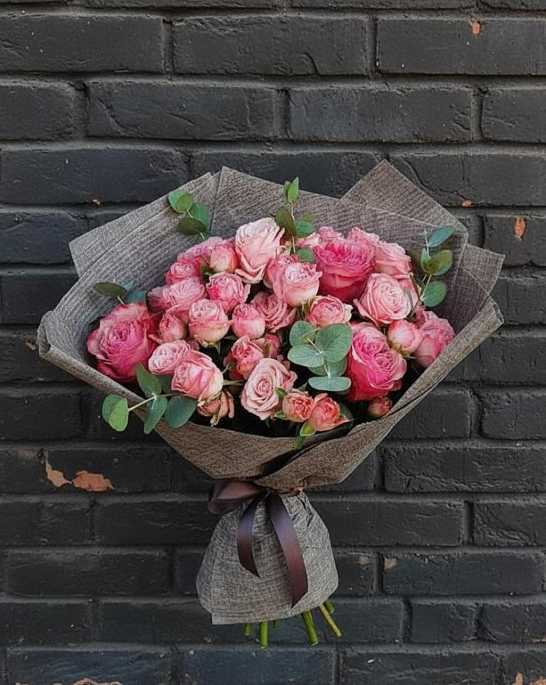 Букет цветов из: Розы в Поселок Кузяевского фарфорового завода