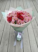 Букет цветов из:  Альстромерии в Поселок Кузяевского фарфорового завода