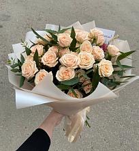 Букет Кремовые розы Латте в Поселок Кузяевского фарфорового завода