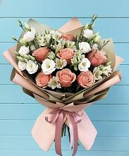 Букет цветов из:  Розы, Альстромерии и Лизиантусы в Поселок Кузяевского фарфорового завода