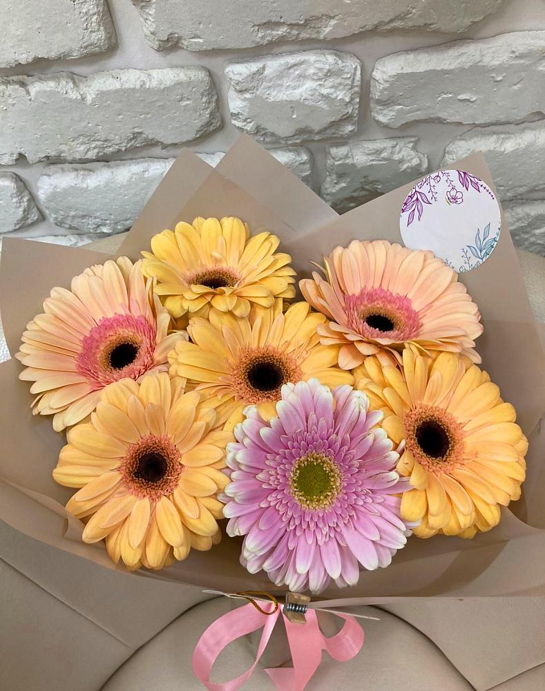 Букет цветов из: Герберы в Поселок Кузяевского фарфорового завода