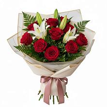 Букет цветов из:  Лилии и Розы в Поселок Кузяевского фарфорового завода