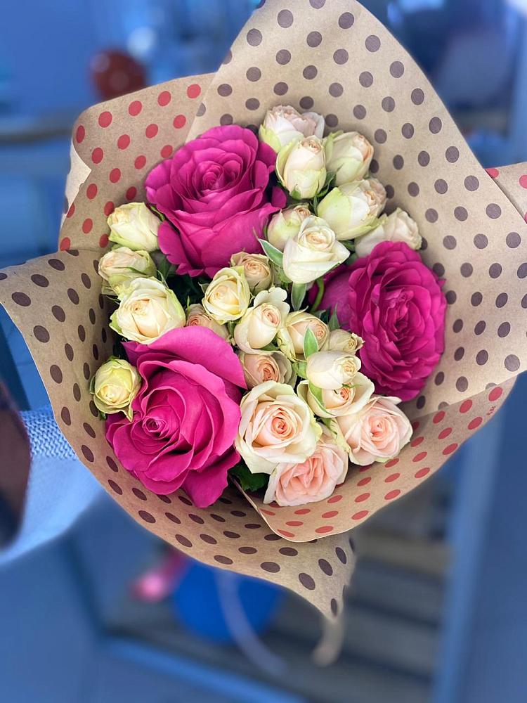 Букет цветов из: Розы в Поселок Кузяевского фарфорового завода