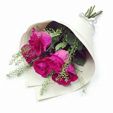 Букет цветов из:  Розы в Поселок Кузяевского фарфорового завода