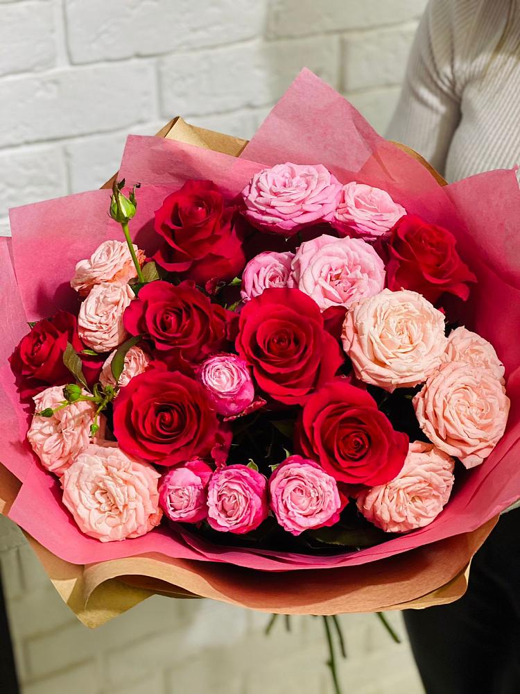 Букет цветов из: Розы в Поселок Кузяевского фарфорового завода