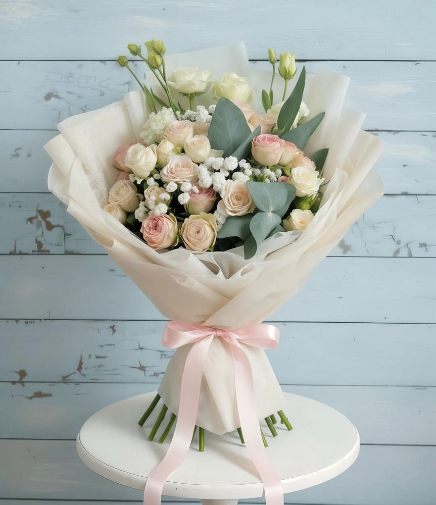 Букет цветов из: Розы и Лизиантусы в Поселок Кузяевского фарфорового завода