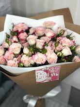 Букет цветов из:  Розы в Поселок Кузяевского фарфорового завода