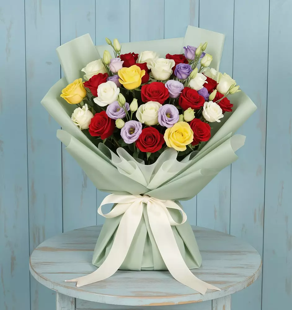 Букет цветов из: Розы в Поселок Кузяевского фарфорового завода