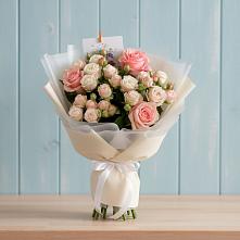 Букет цветов из:  Розы в Поселок Кузяевского фарфорового завода