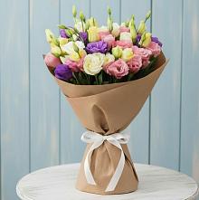Букет цветов из:  Лизиантусы в Поселок Кузяевского фарфорового завода